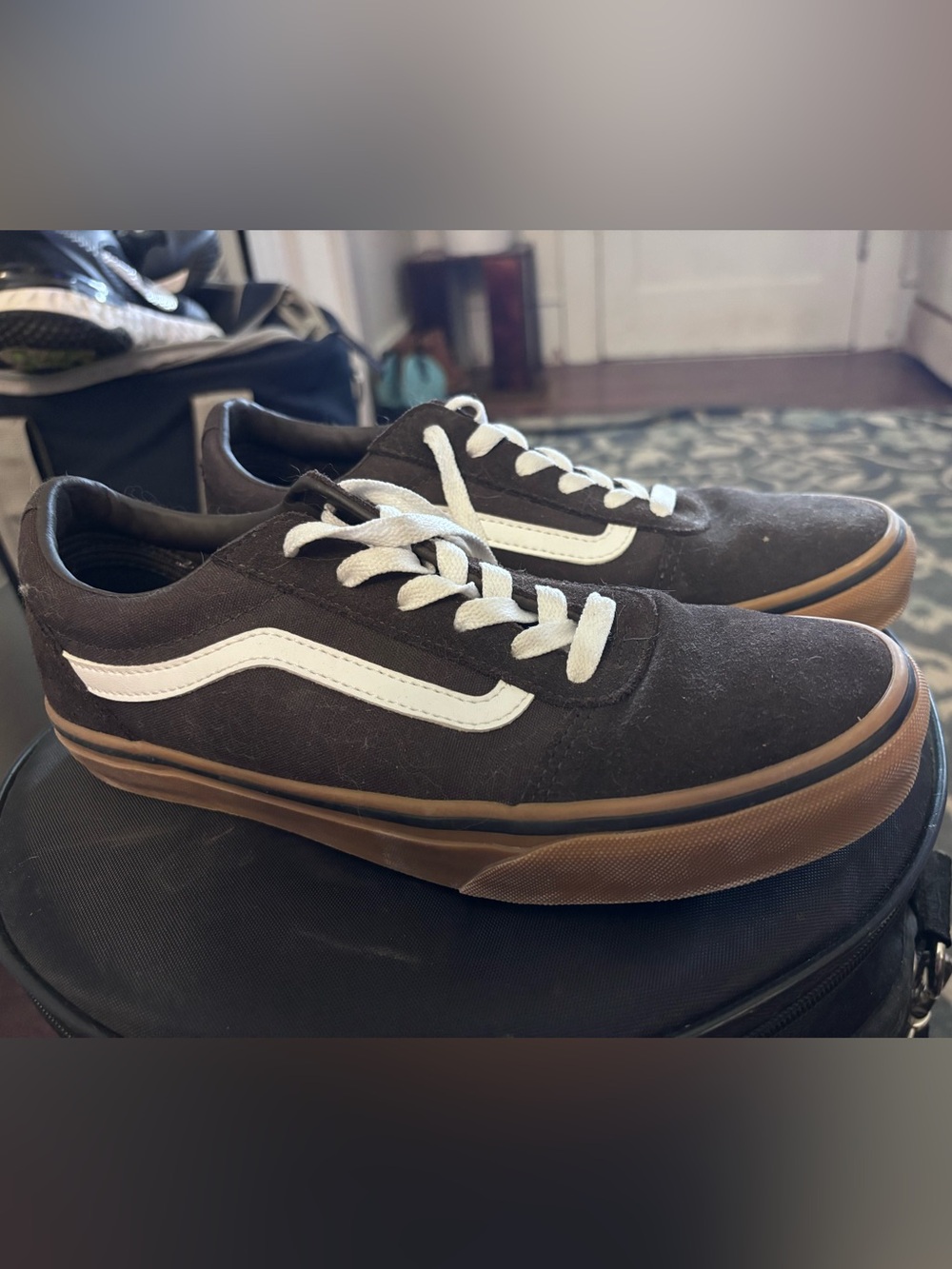 Youth size 6 Vans Deluxe brown